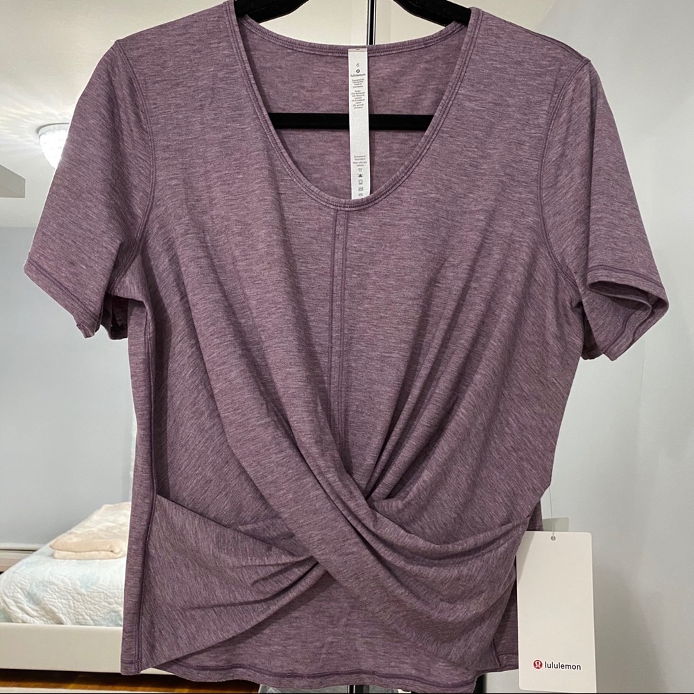 Lululemon top